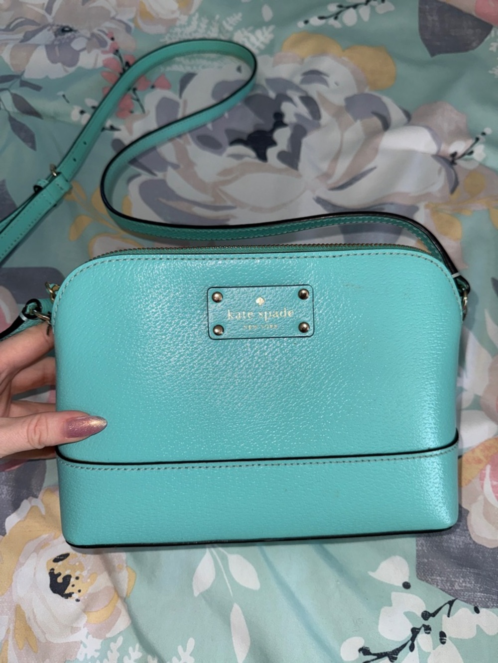 Kate Spade Pebbled Leather Crossbody great condition - Picture 1 of 10